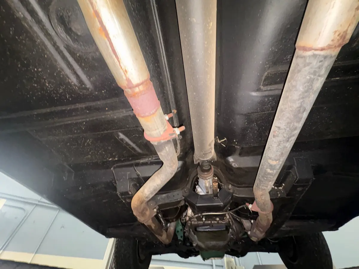 Vehicle photo 48