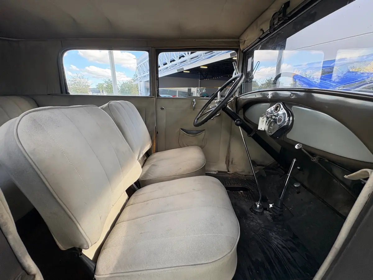 Vehicle photo 36