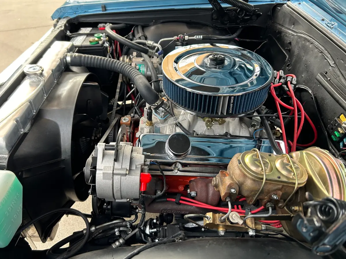 Vehicle photo 22