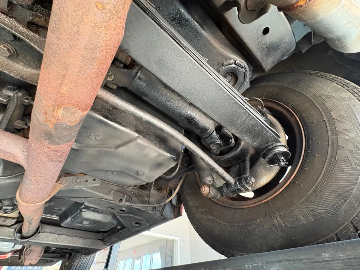 Vehicle photo 48
