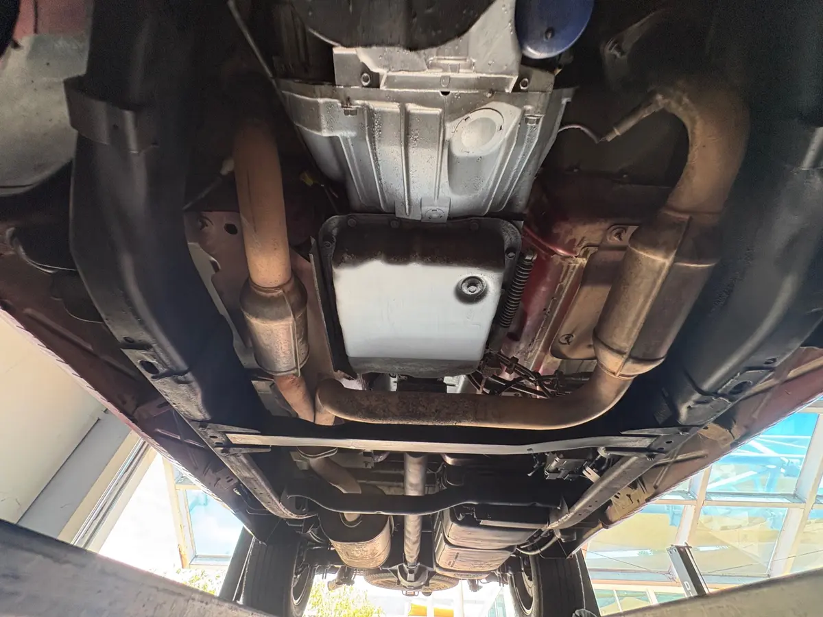 Vehicle photo 50