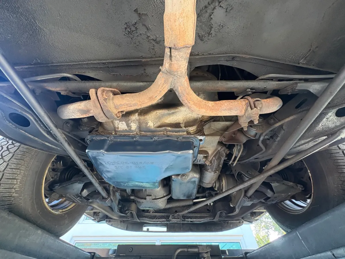 Vehicle photo 58