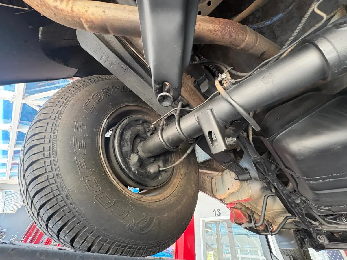 Vehicle photo 42