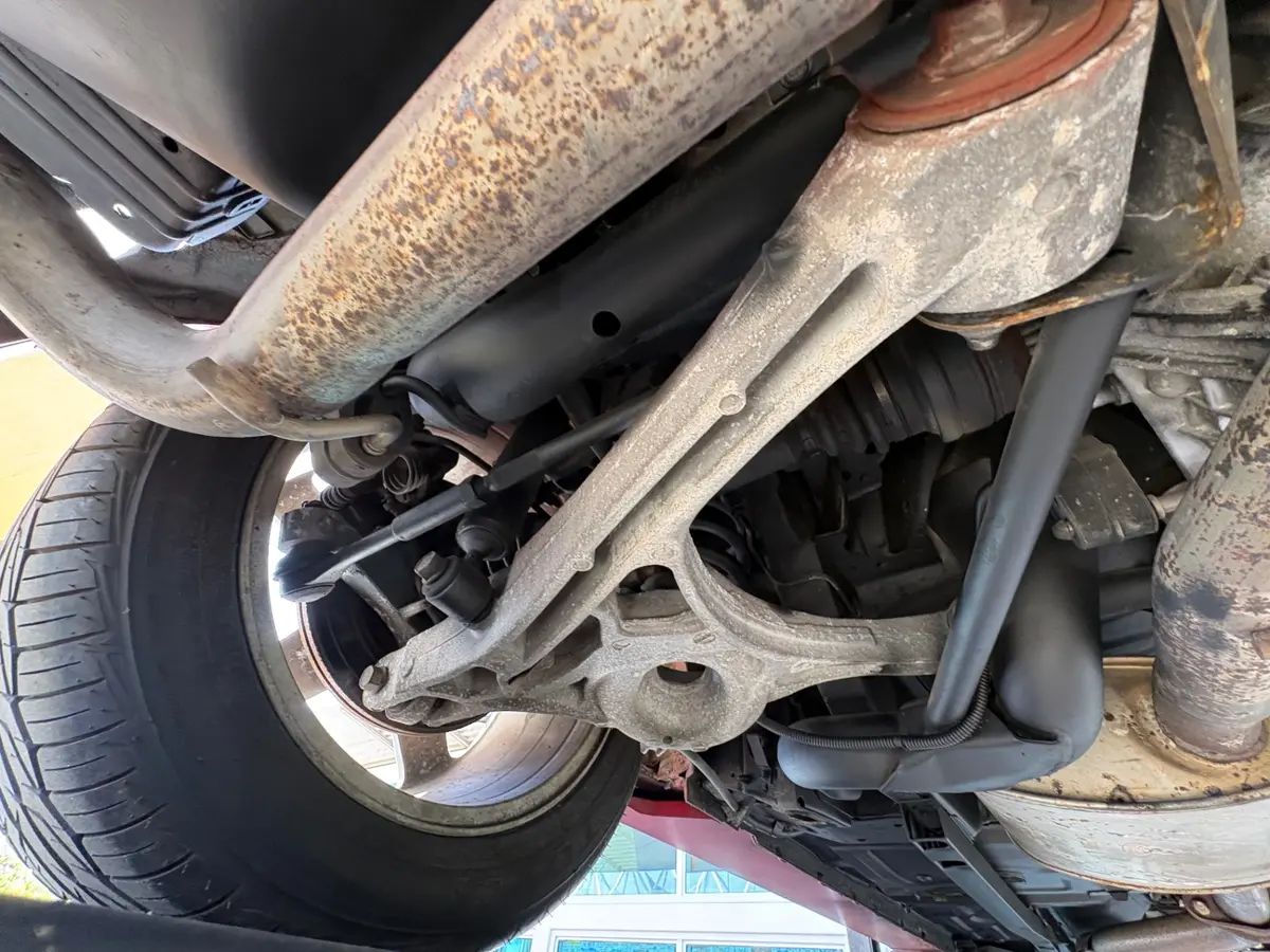 Vehicle photo 51