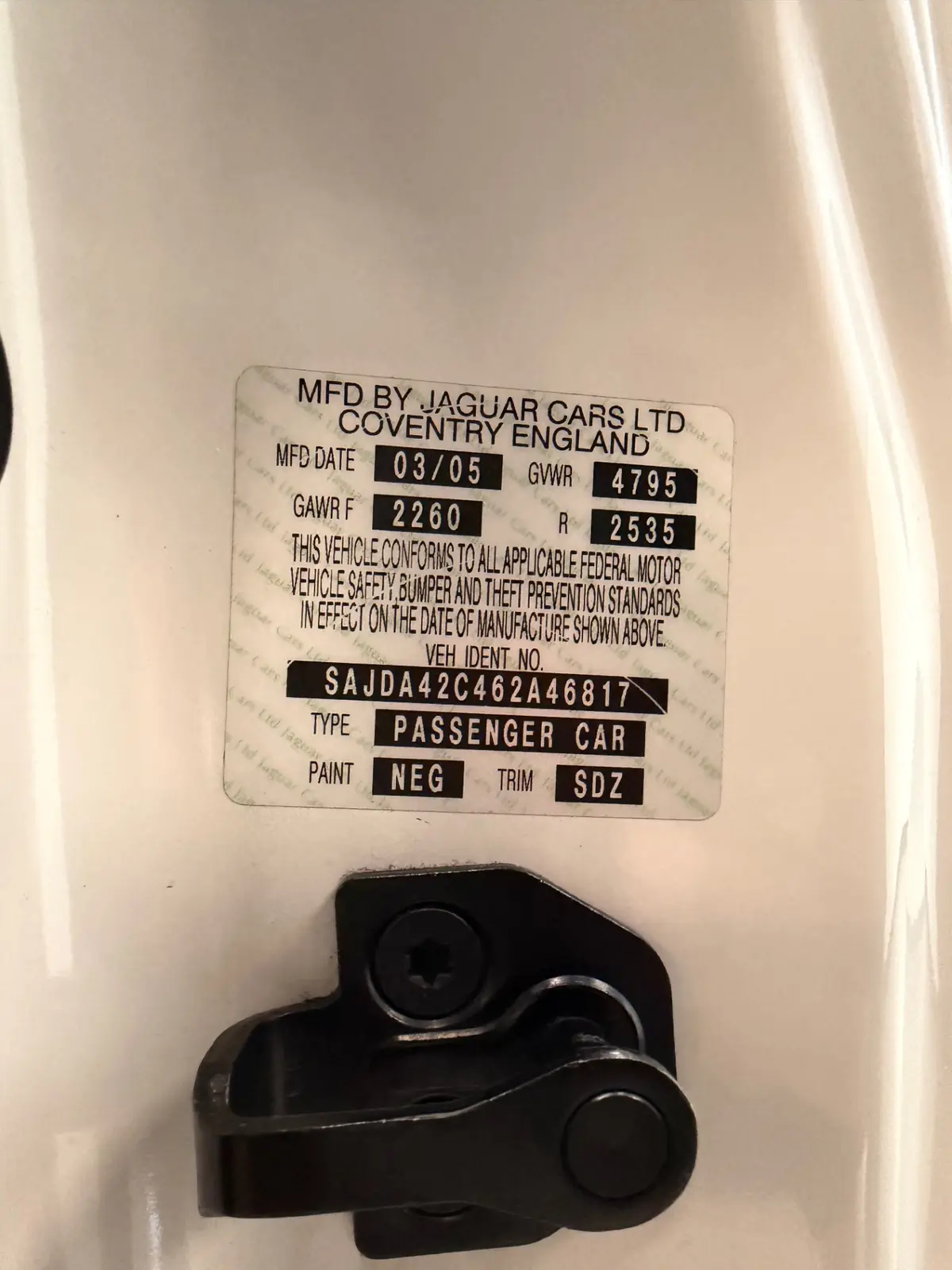 Vehicle photo 17