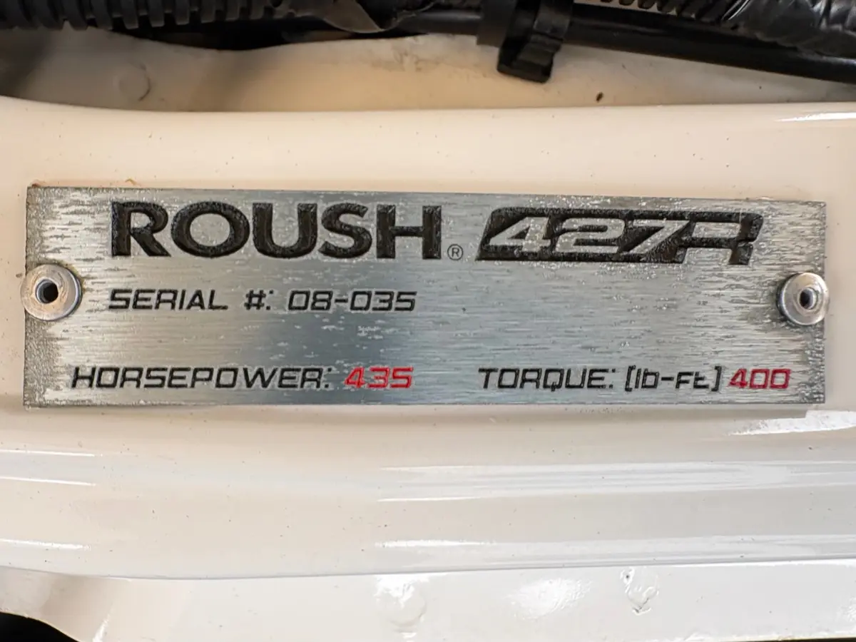Vehicle photo 28