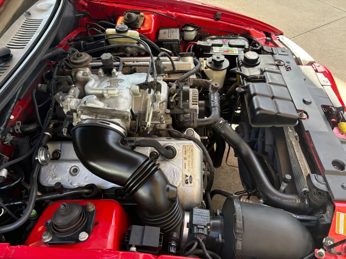 Vehicle photo 32