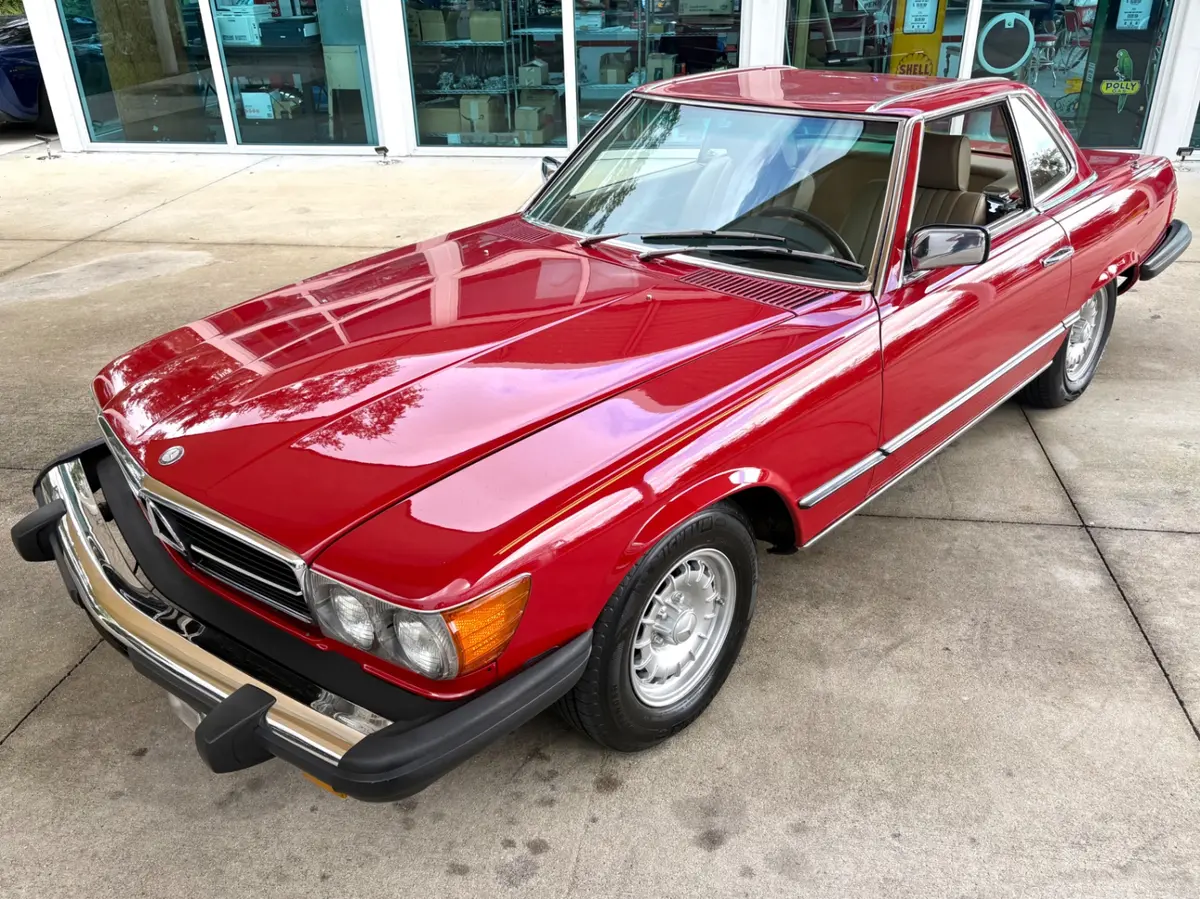 Vehicle photo 20