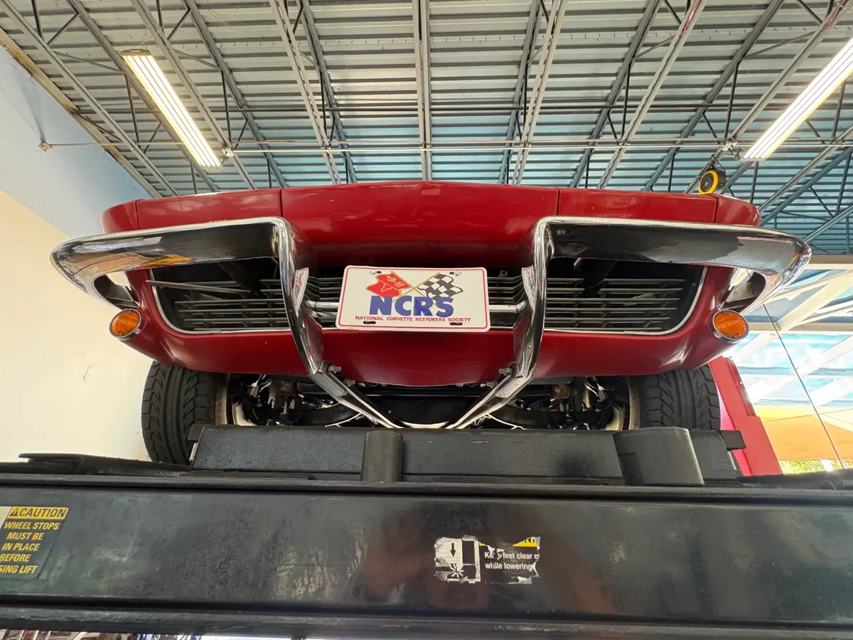 Vehicle photo 52