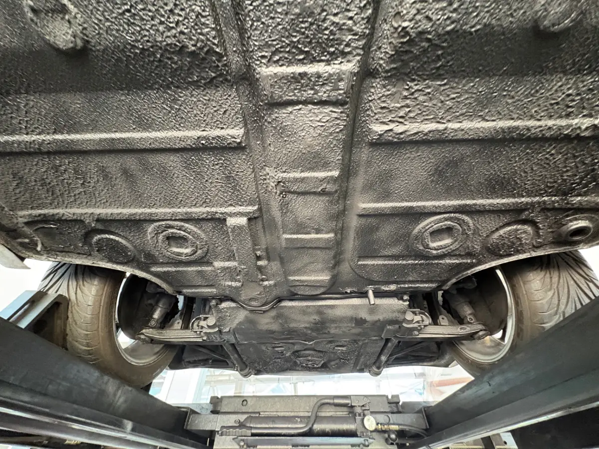 Vehicle photo 41