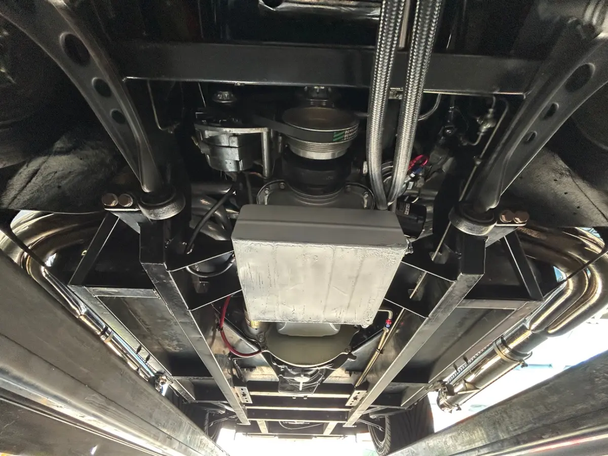 Vehicle photo 48