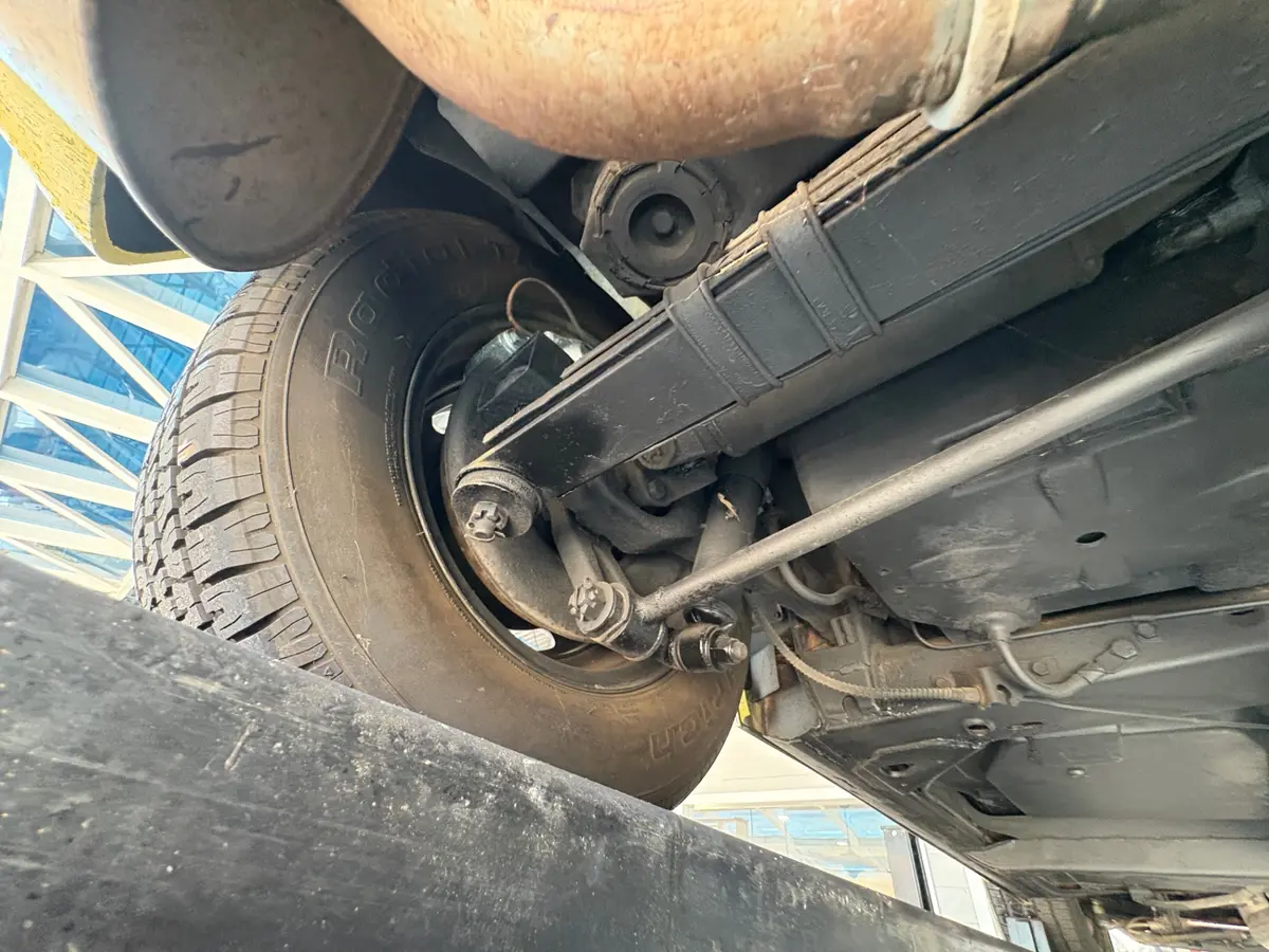 Vehicle photo 41