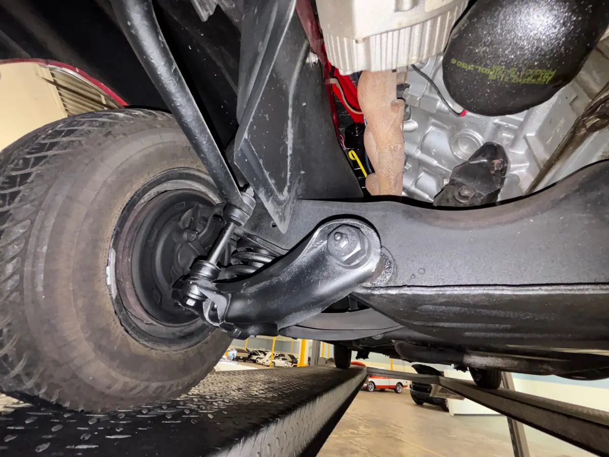 Vehicle photo 45