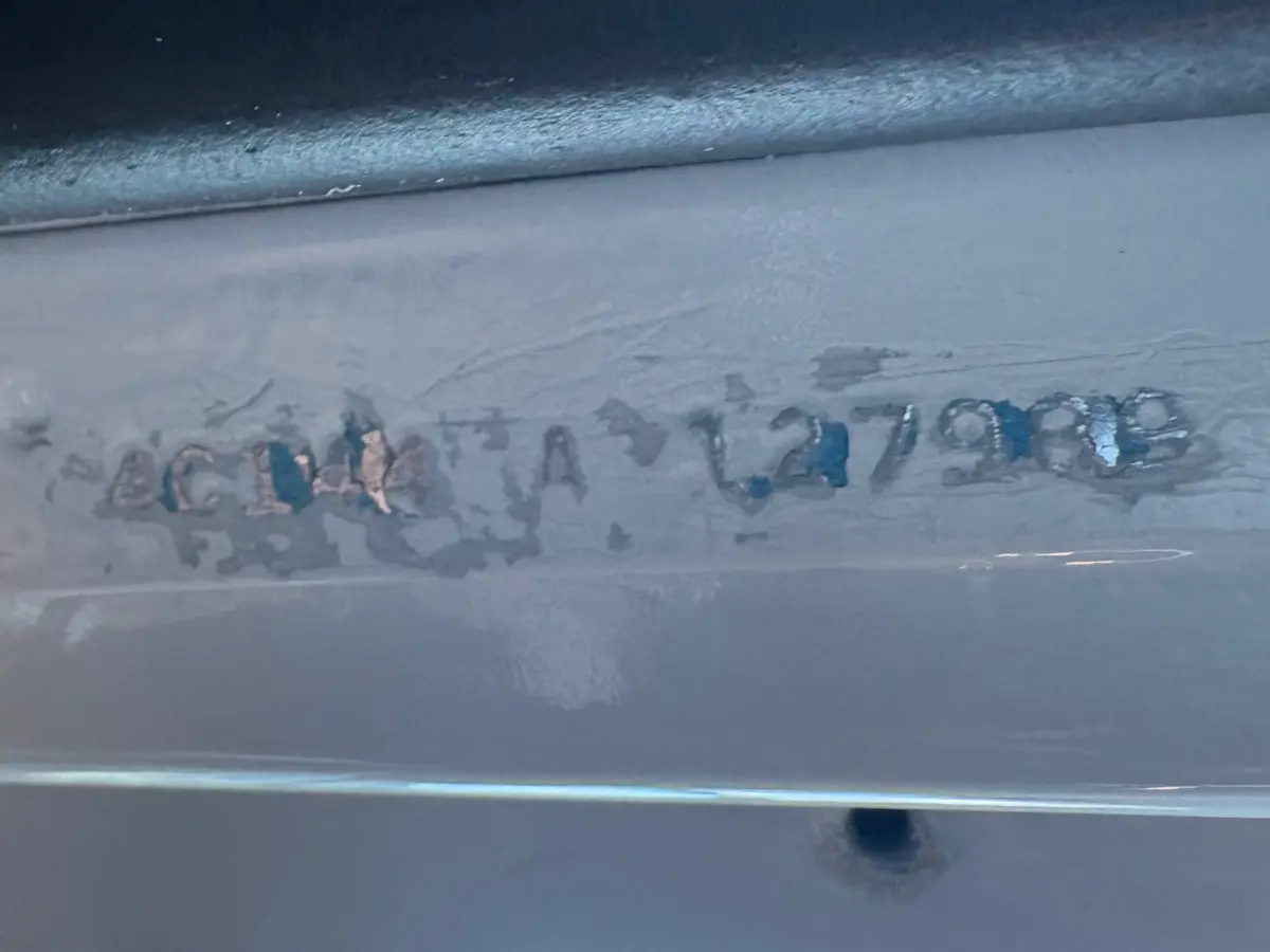 Vehicle photo 23