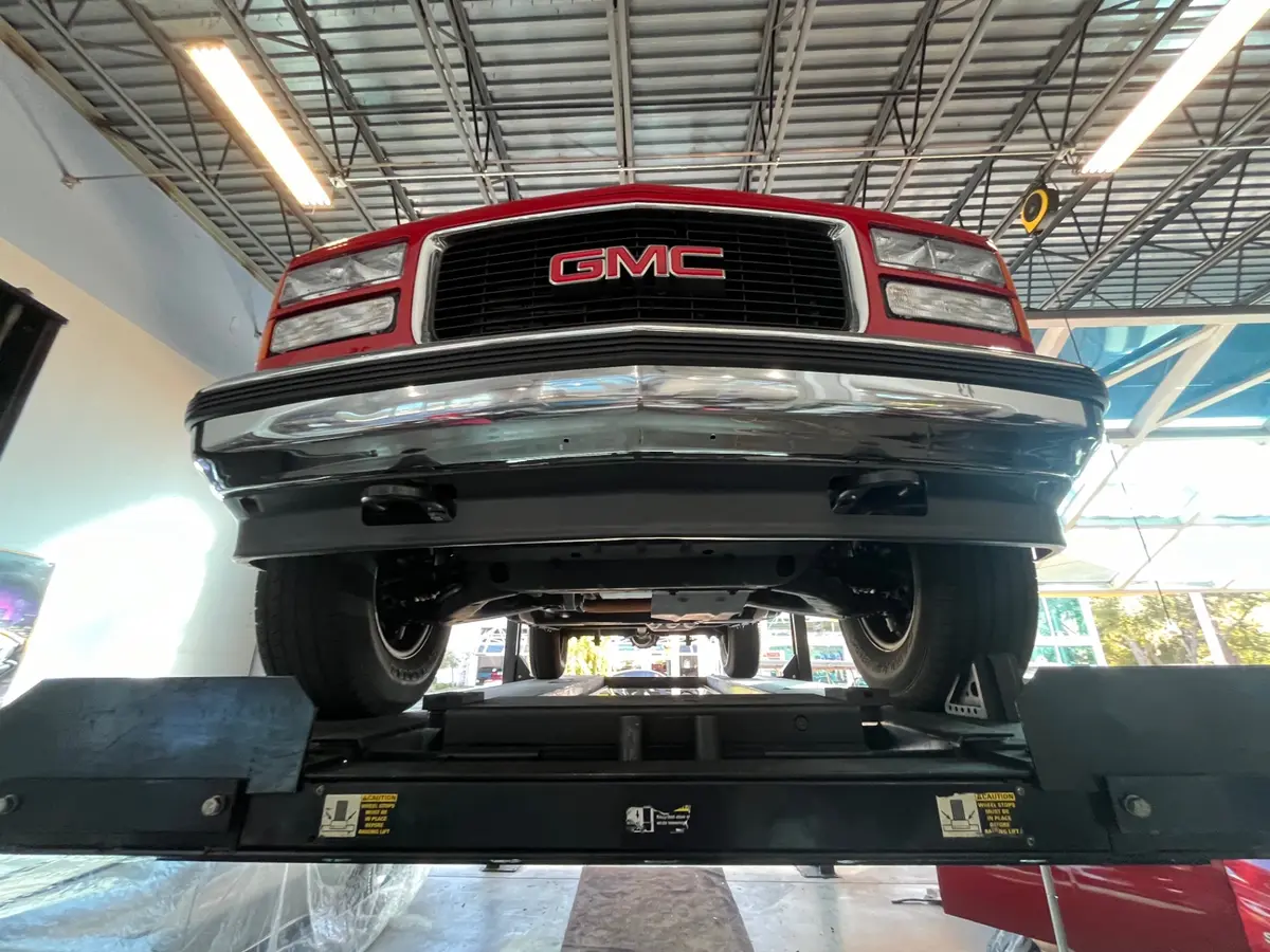 Vehicle photo 48