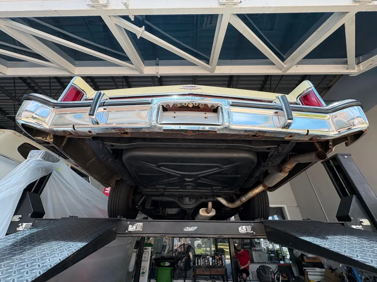 Vehicle photo 44