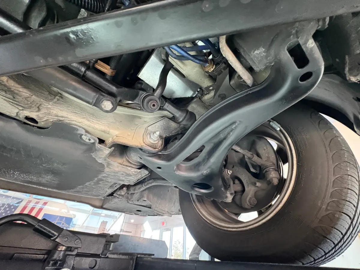 Vehicle photo 53