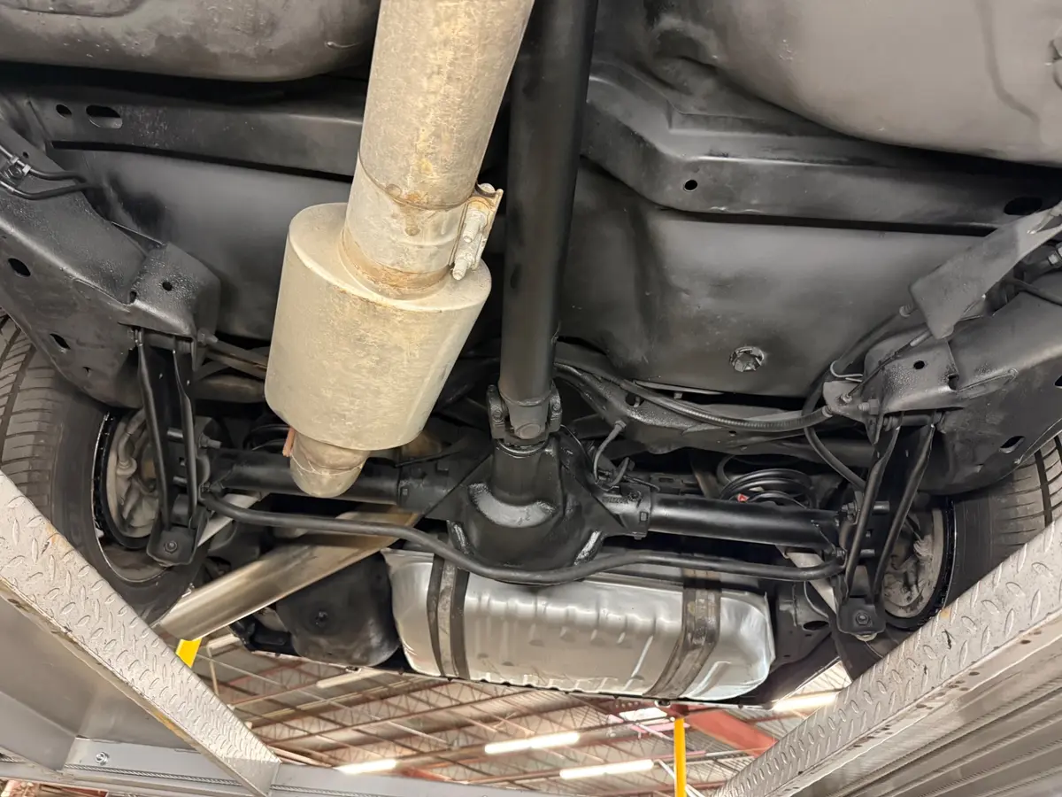 Vehicle photo 39