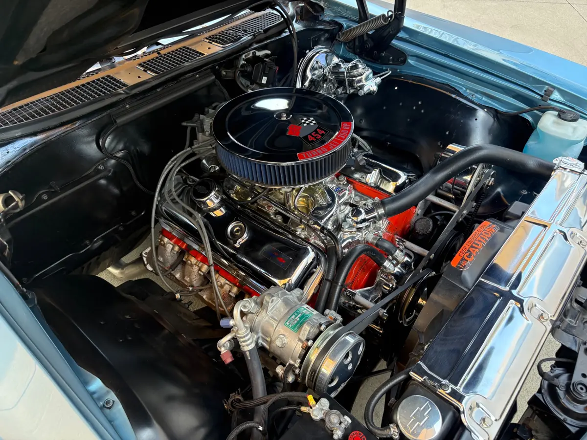 Vehicle photo 64