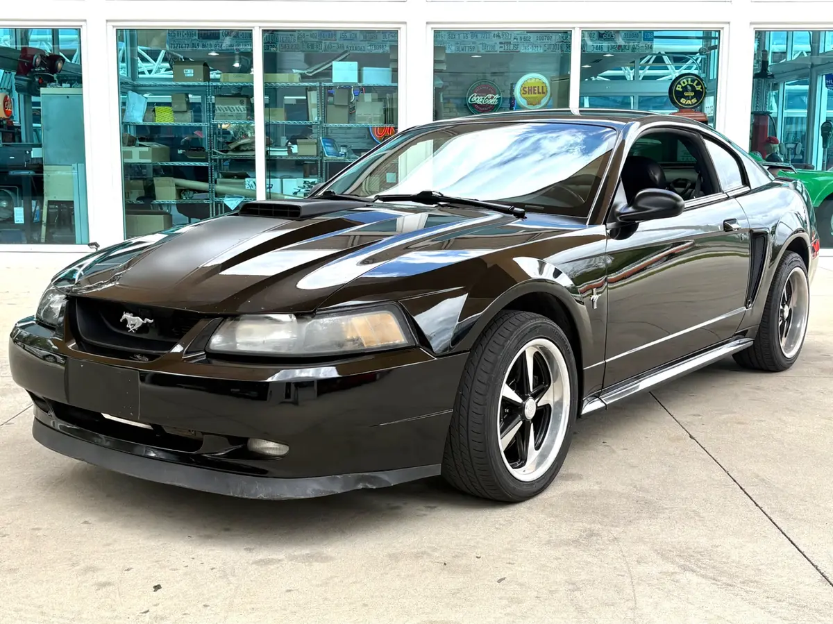 Vehicle photo 1