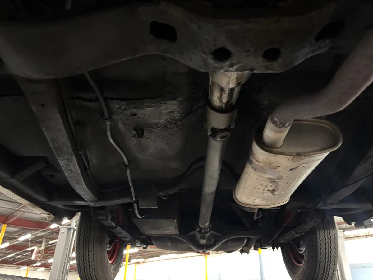 Vehicle photo 35
