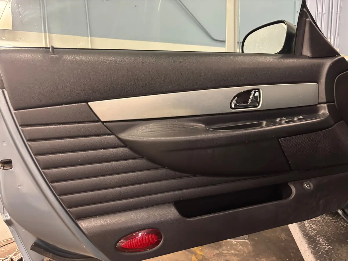 Vehicle photo 21