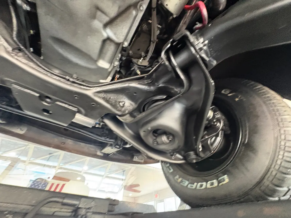 Vehicle photo 49