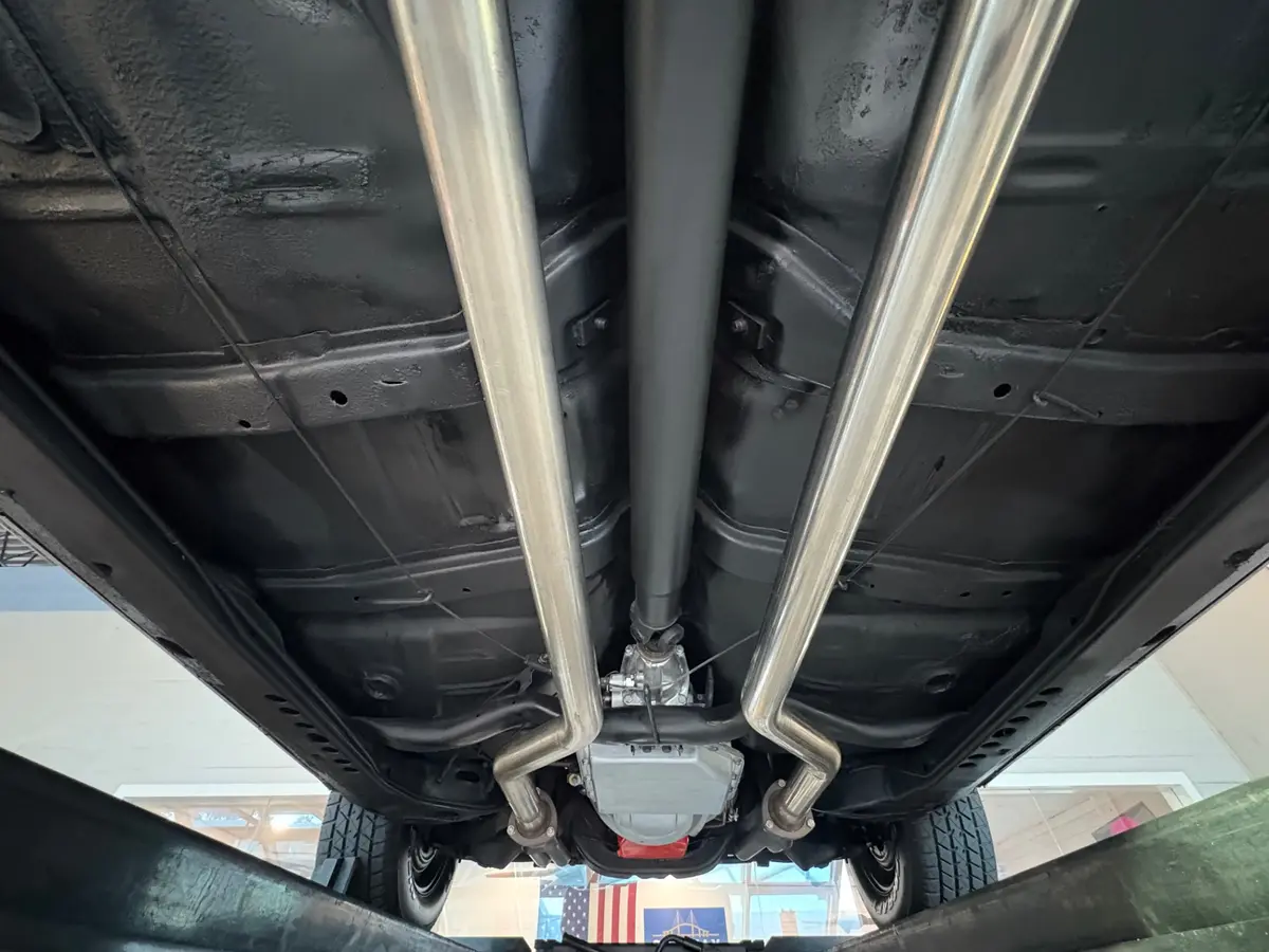 Vehicle photo 51