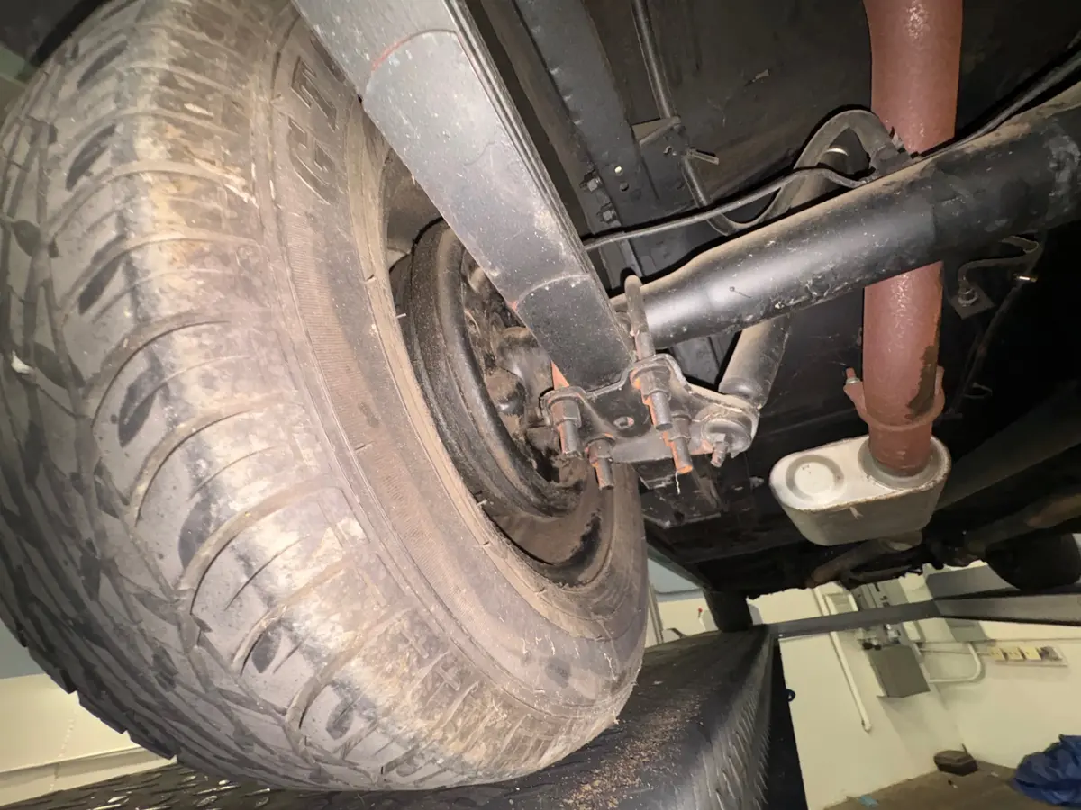 Vehicle photo 46