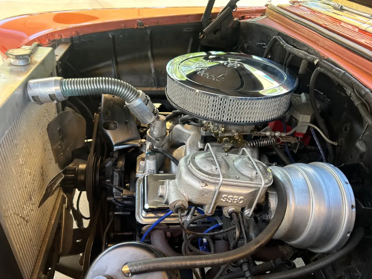 Vehicle photo 18