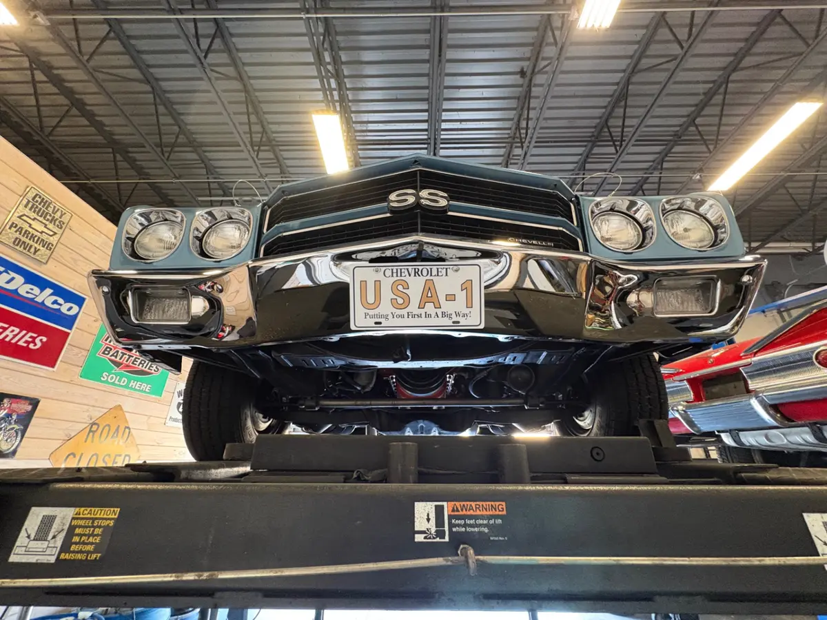 Vehicle photo 117