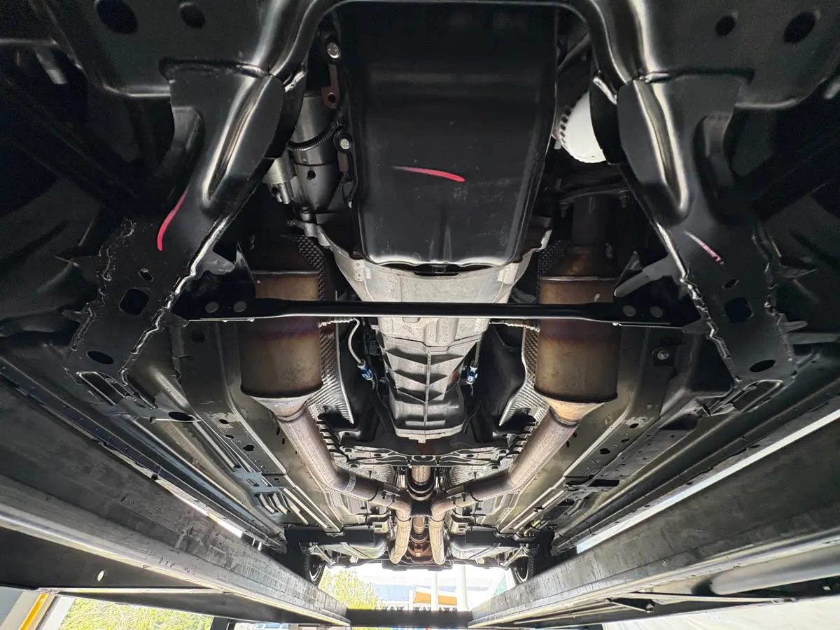 Vehicle photo 58