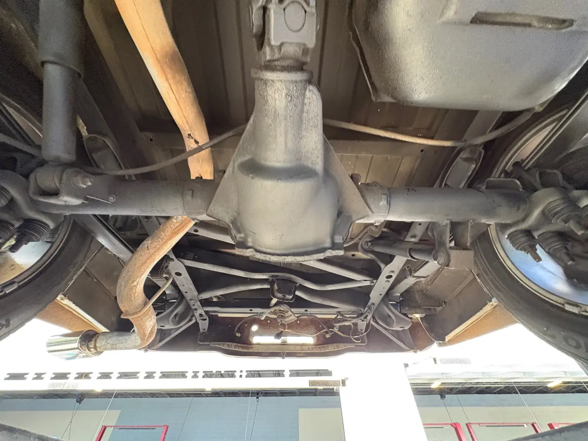 Vehicle photo 55