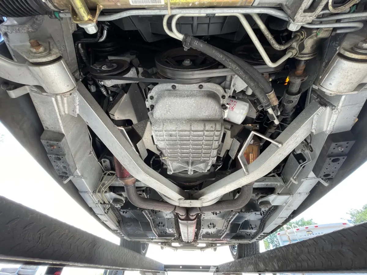 Vehicle photo 65