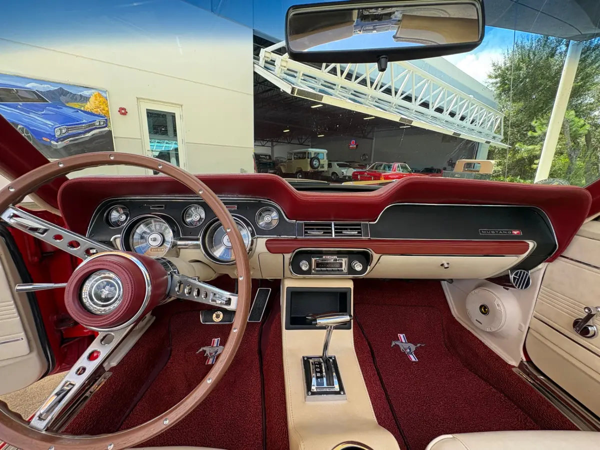 Vehicle photo 41
