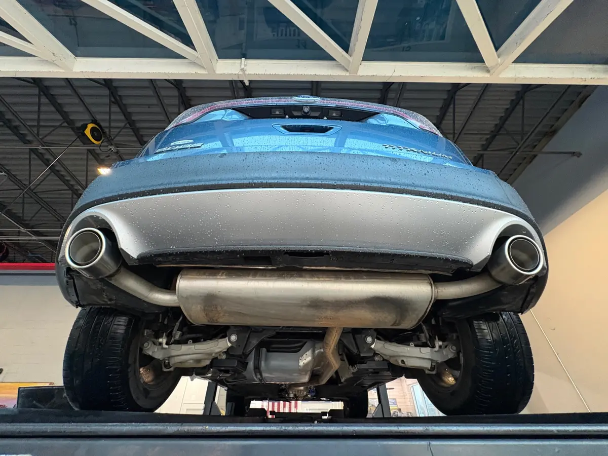 Vehicle photo 47