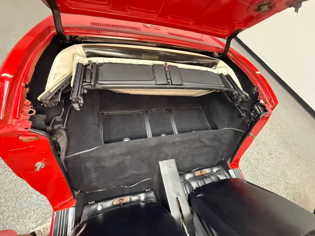 Vehicle photo 46