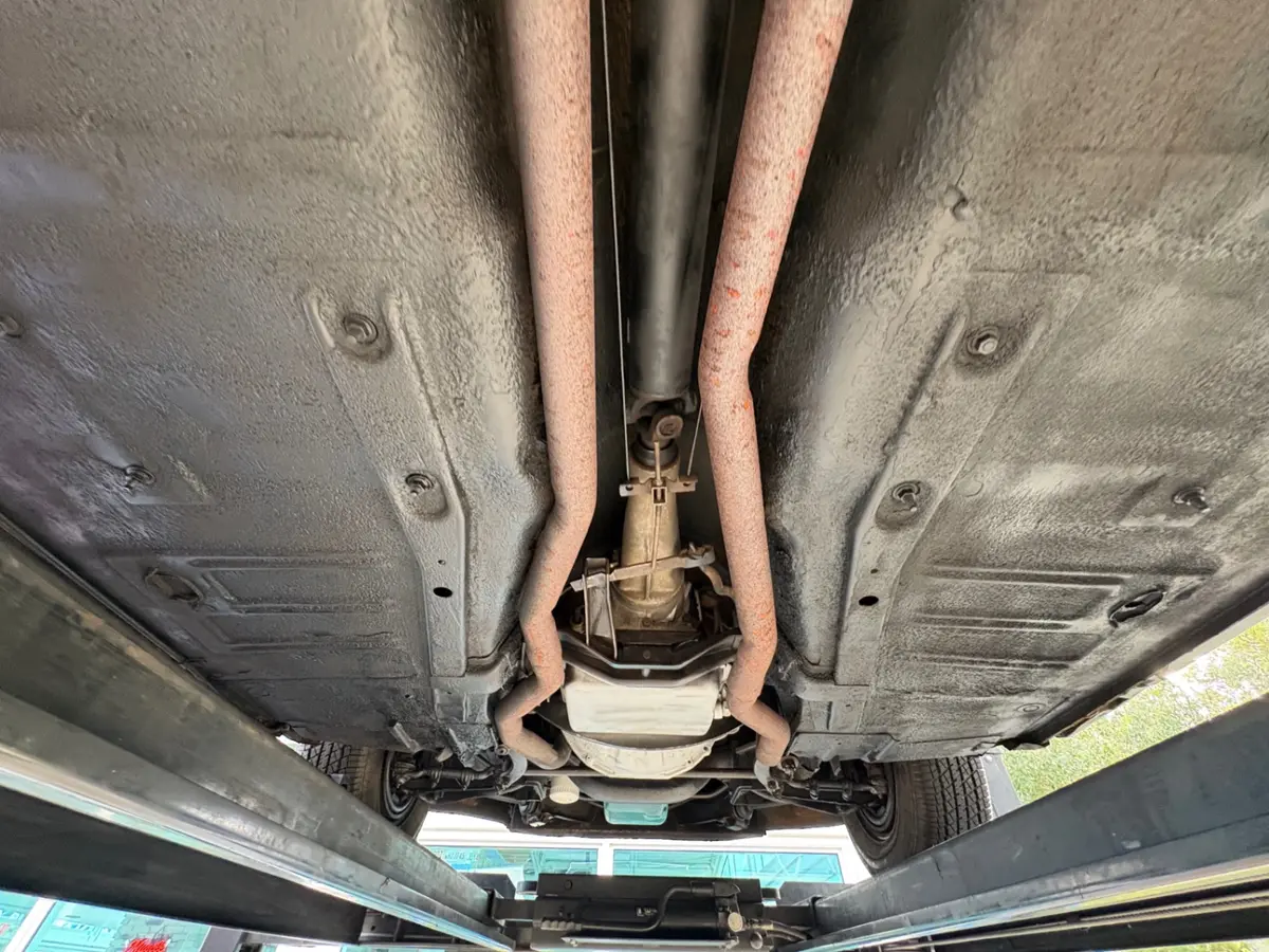 Vehicle photo 50