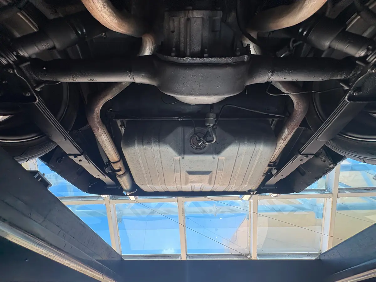 Vehicle photo 61