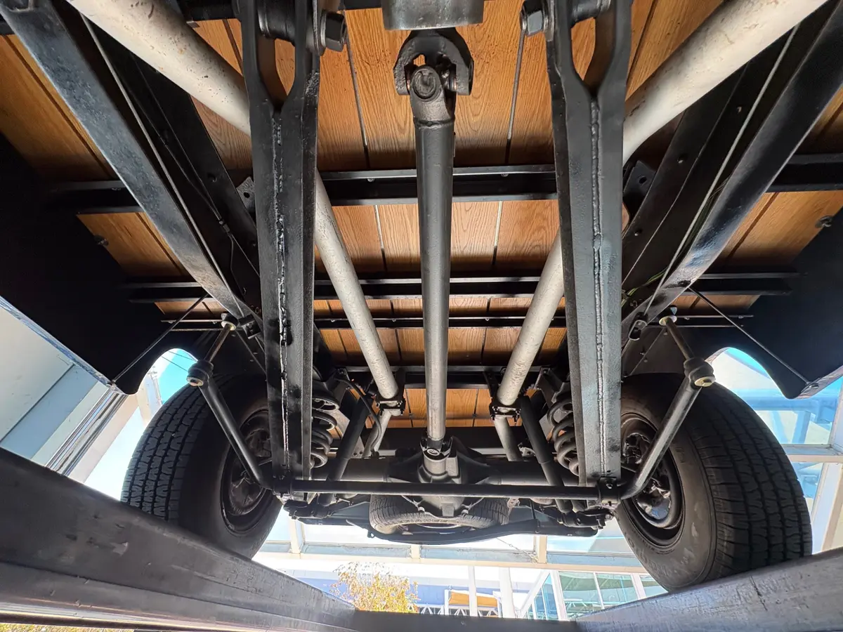 Vehicle photo 53