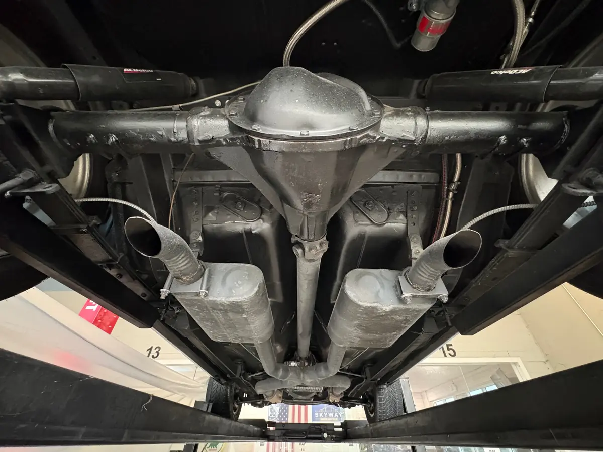 Vehicle photo 42