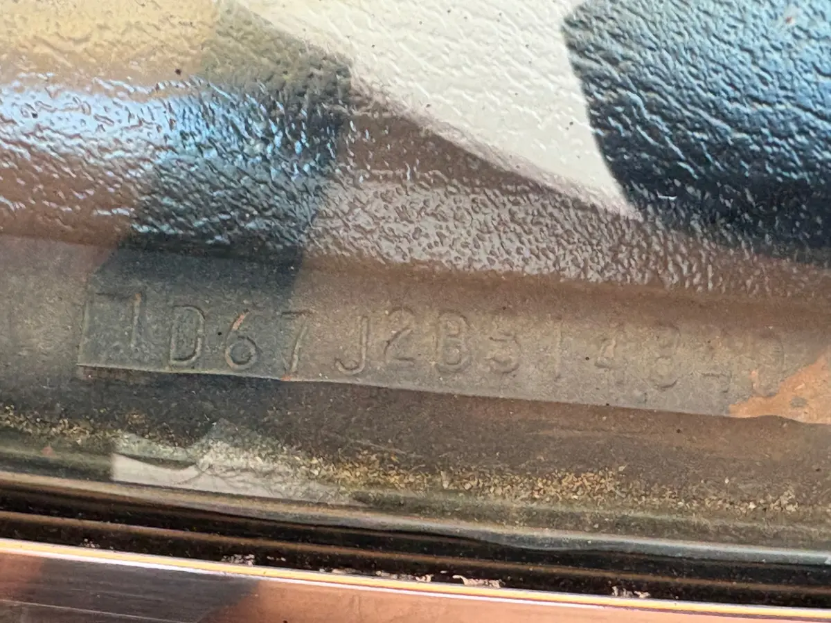 Vehicle photo 27