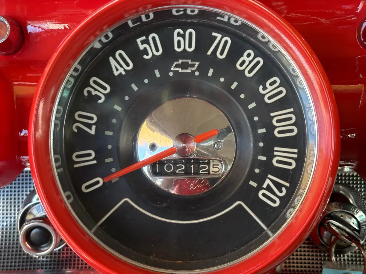 Vehicle photo 22