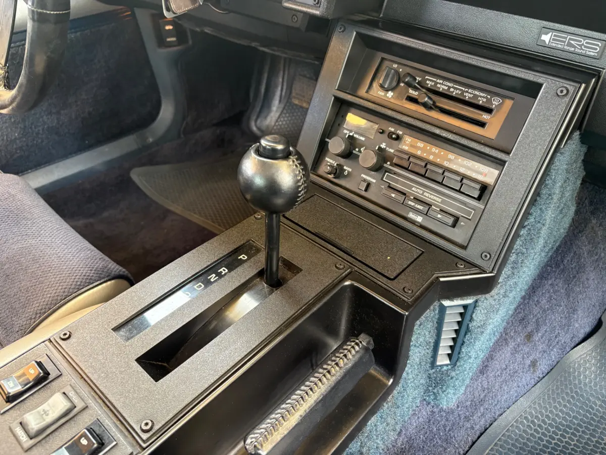 Vehicle photo 47