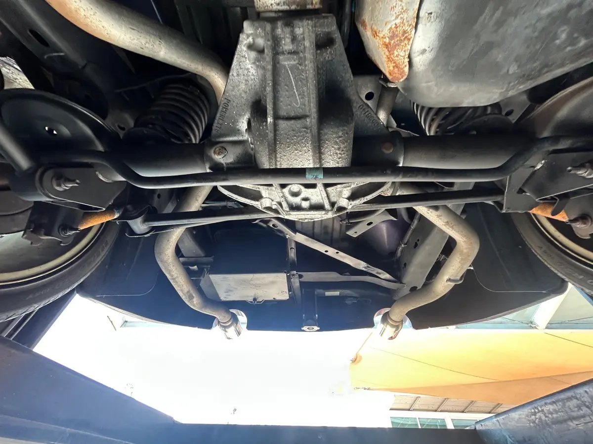 Vehicle photo 50