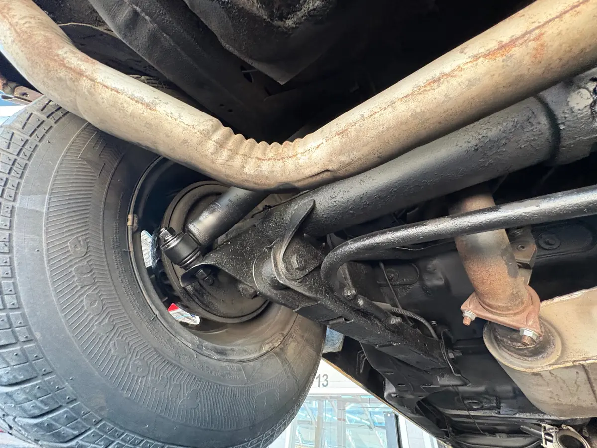Vehicle photo 48