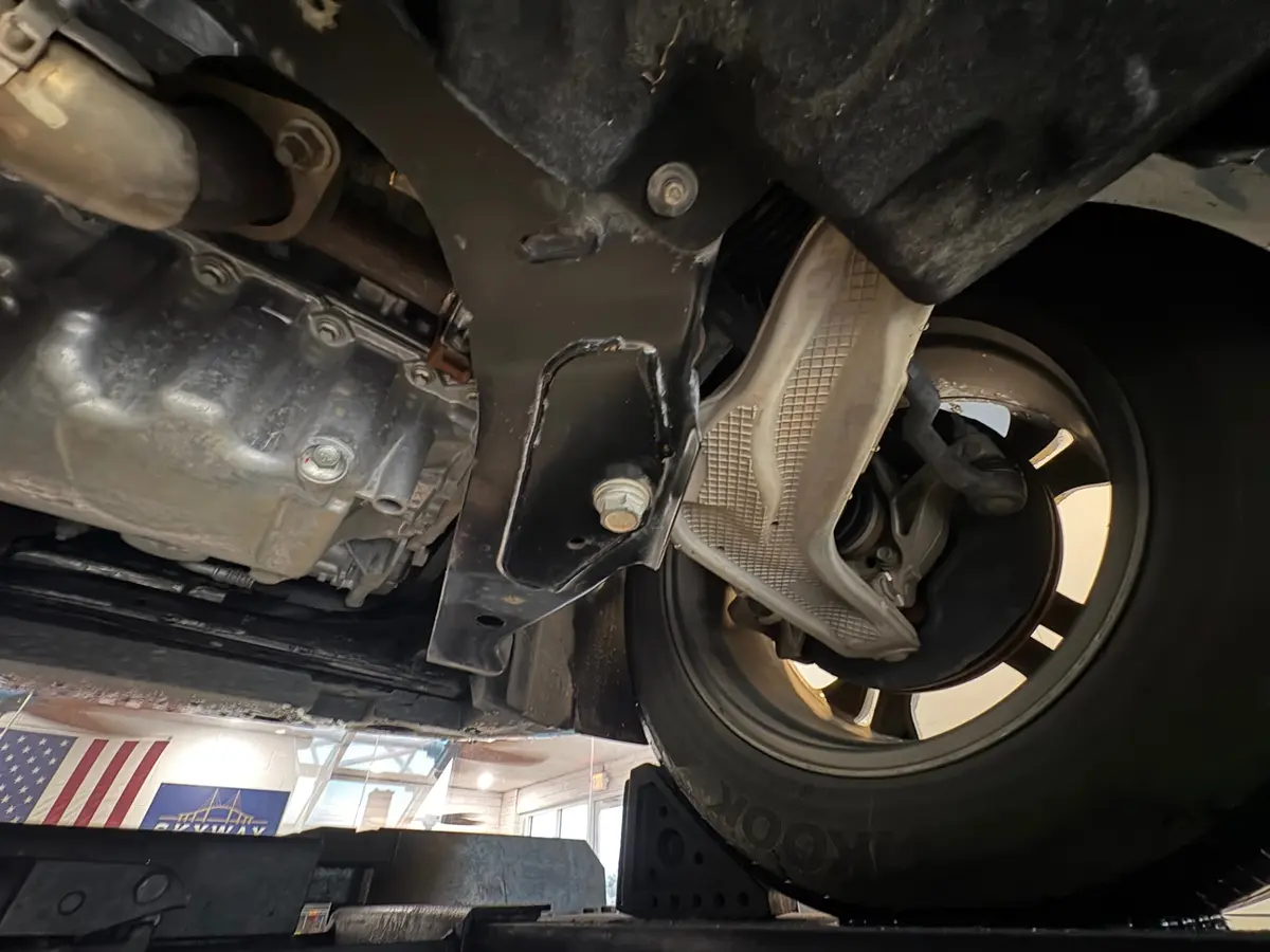 Vehicle photo 57