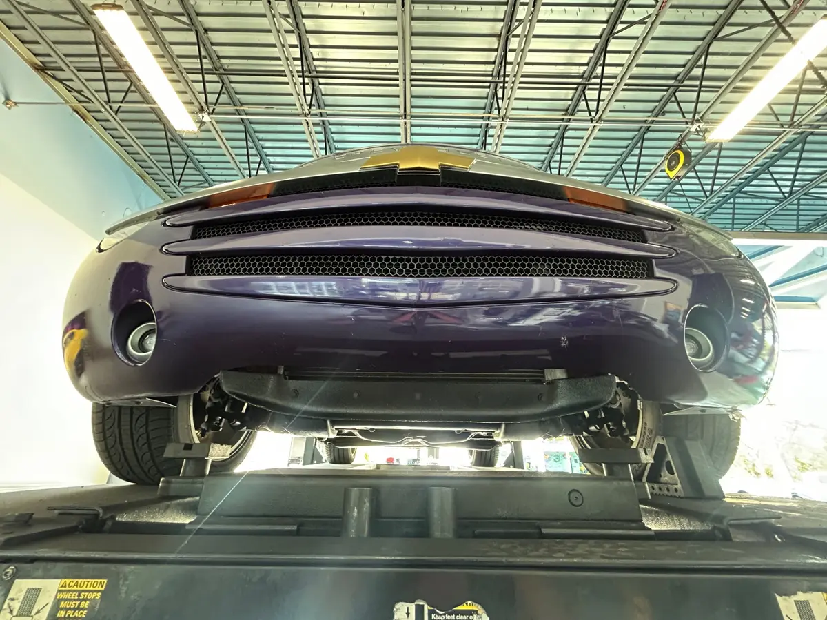 Vehicle photo 46