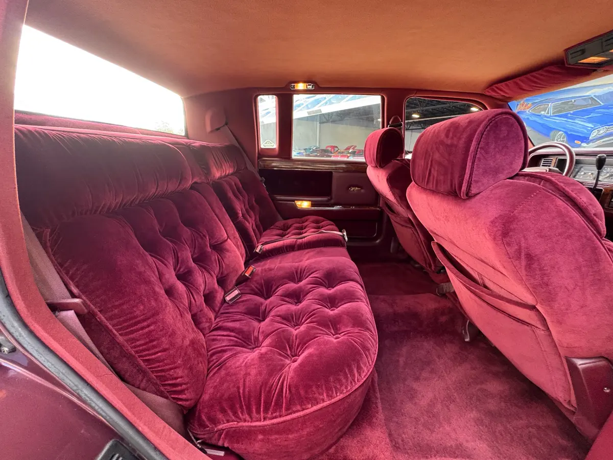 Vehicle photo 41