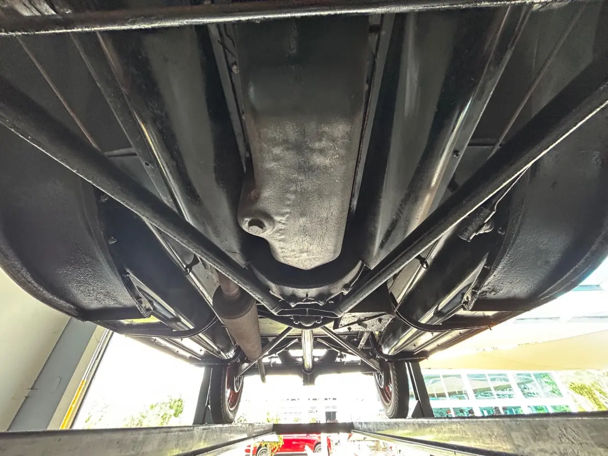 Vehicle photo 48
